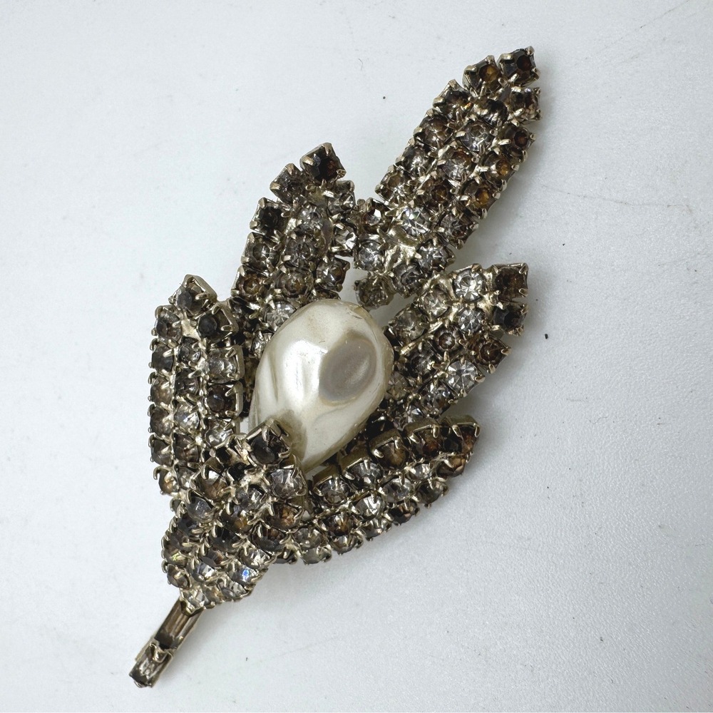 Vintage MCM Silver Tone Leaf Brooch Smoky Grey Rhinestone Faux Pearl Pin Glam